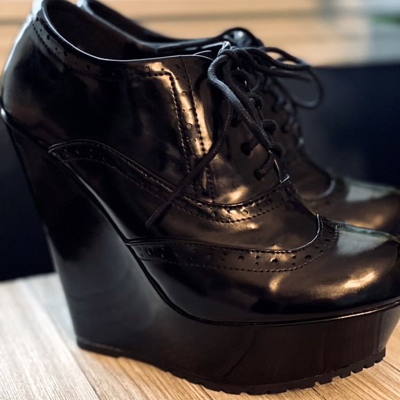 BELLADONNA | PINUP OXFORD WEDGE PLATFORM BOOTIES - Picture 3 of 9